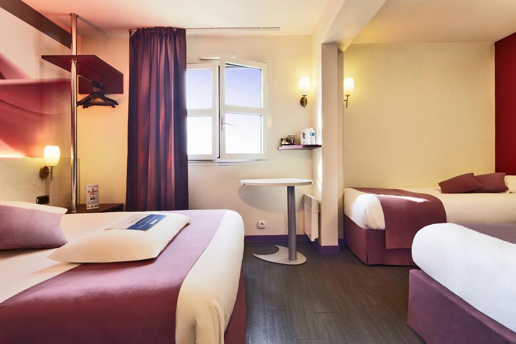 Hotel Kyriad 2*