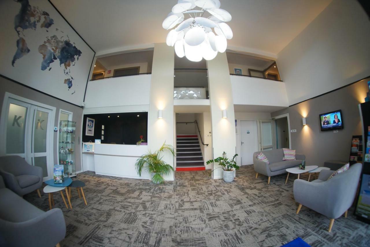Kyriad Hotel 2*